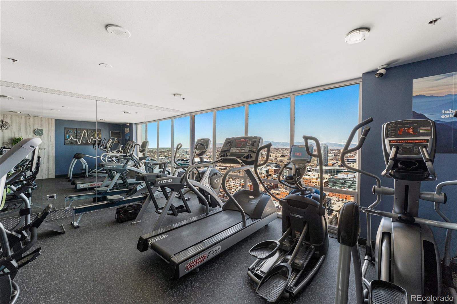 1625 Larimer Street #1008, Denver, CO 80202, 1 Bedroom Bedrooms, ,2 BathroomsBathrooms,Residential,For Sale,Barclay Towers,Larimer,REC7337593