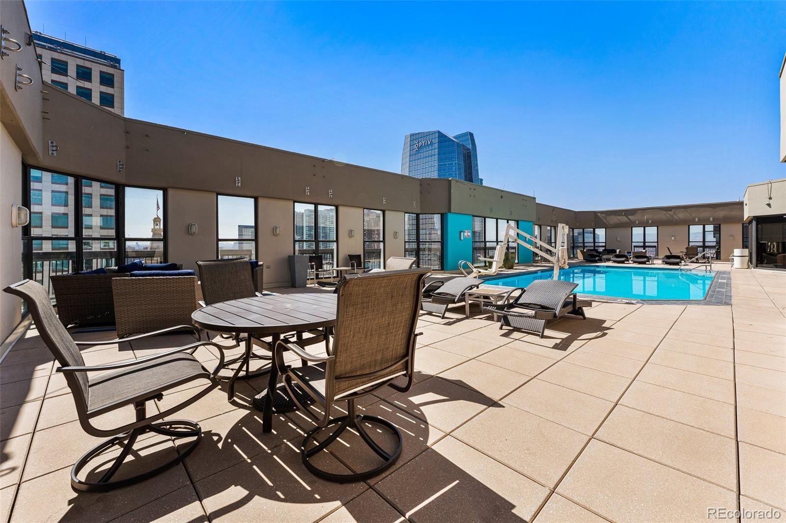 1625 Larimer Street #1008, Denver, CO 80202, 1 Bedroom Bedrooms, ,2 BathroomsBathrooms,Residential,For Sale,Barclay Towers,Larimer,REC7337593