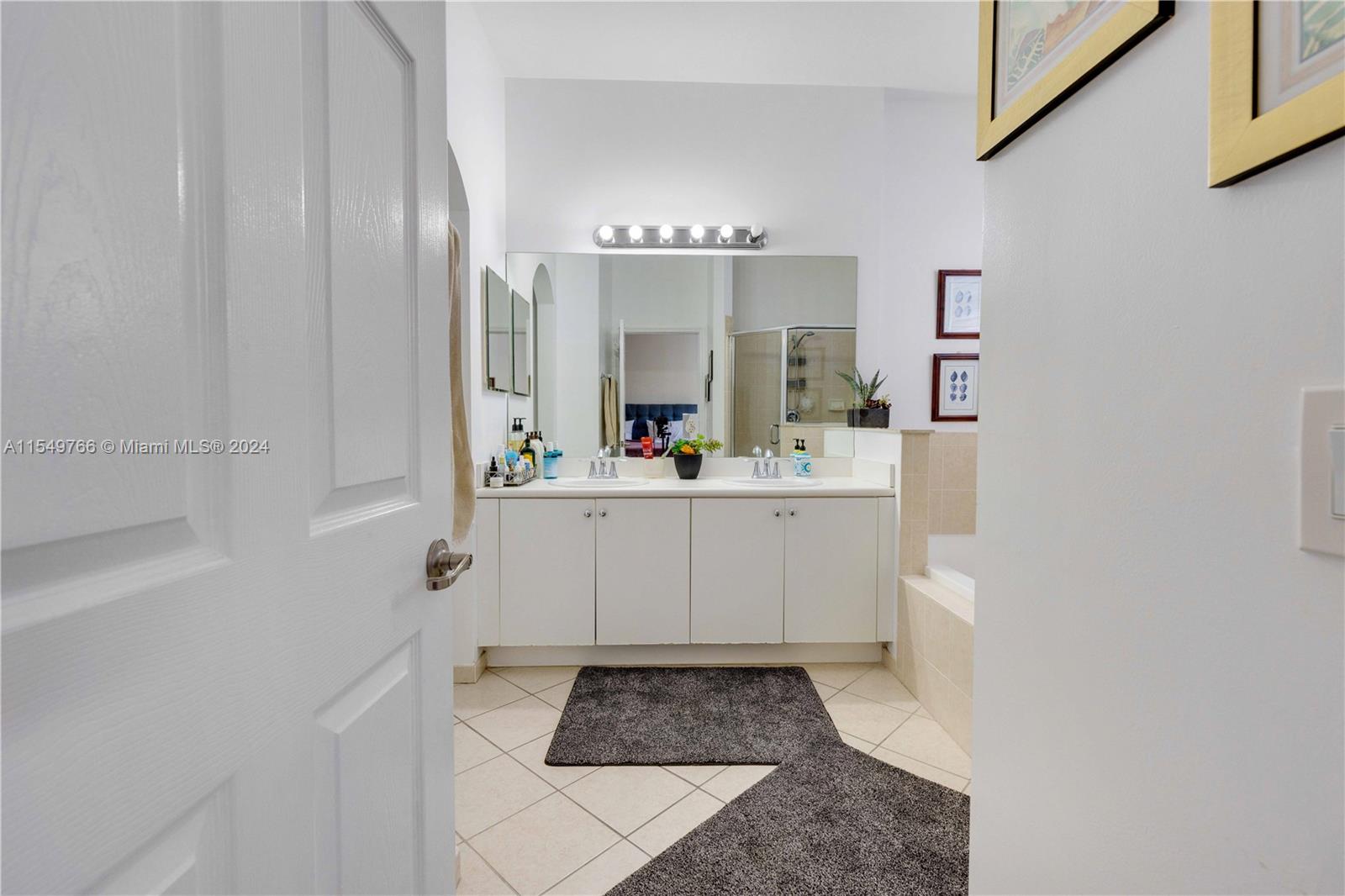 Master  Bath