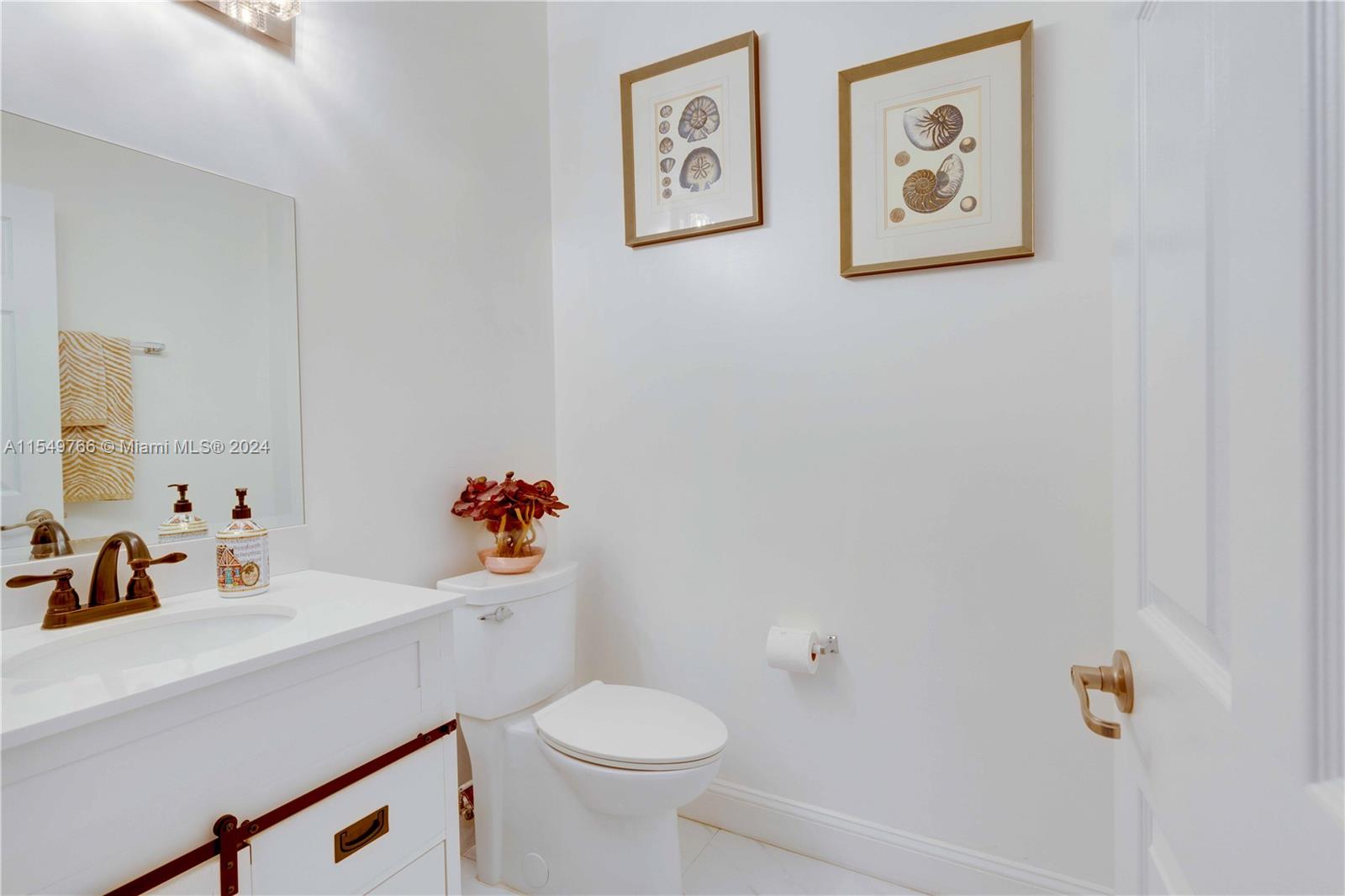 1/2 Bath 1st floor