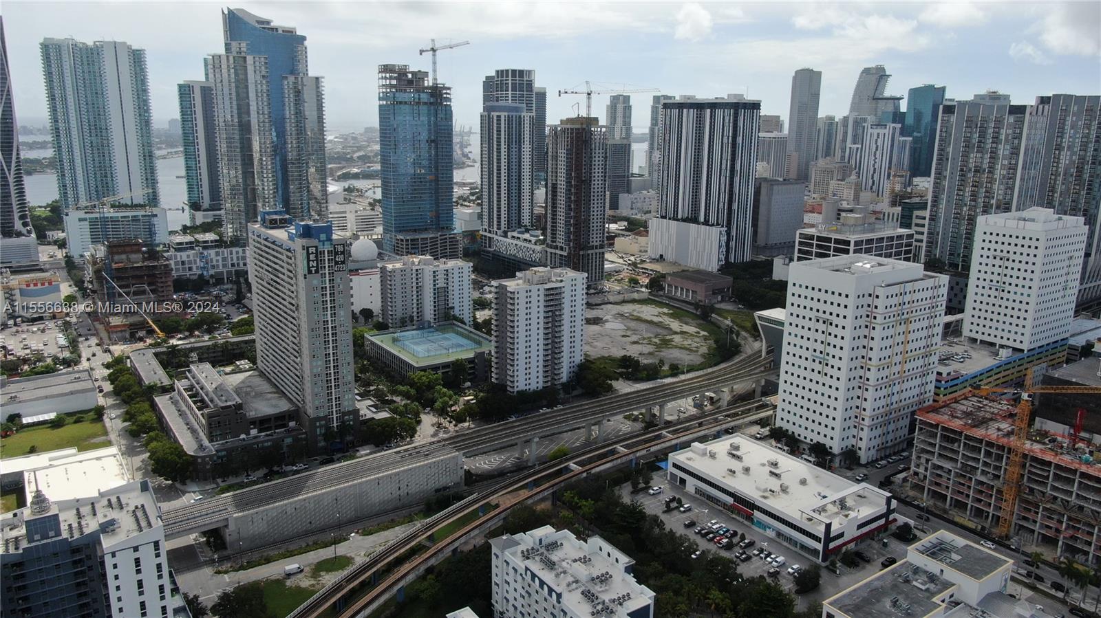 101 NW 8th St, Miami, FL 33136, ,Commercial Lease,For Sale,Central,8th St,A11556638
