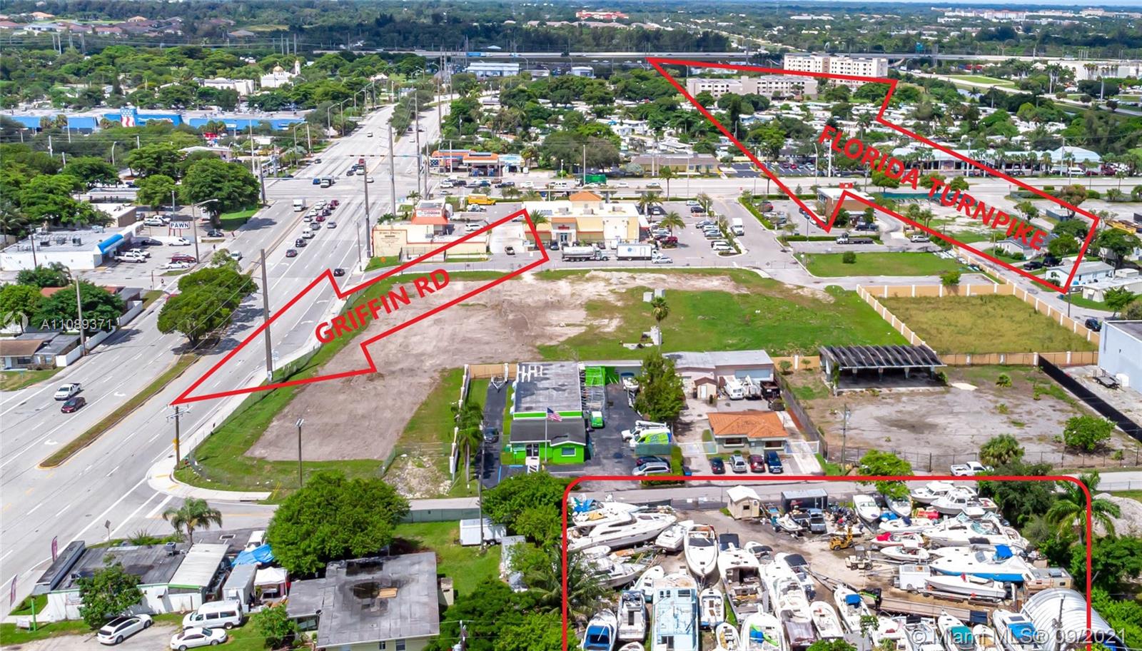 EASY ACCESS TO ALL MAIN THOROUGHFARES