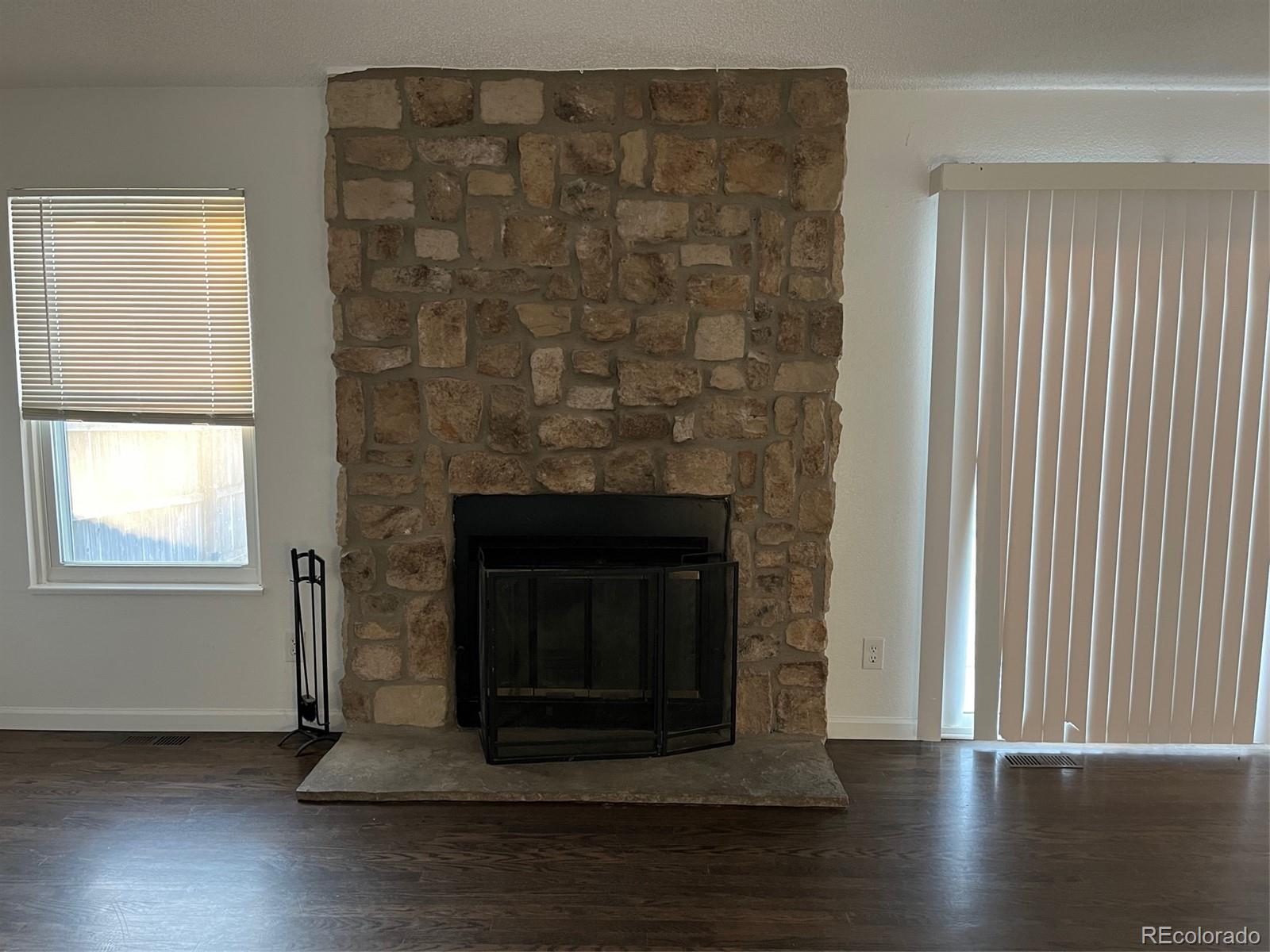 5901 S Perth Street, Centennial, CO 80015, 4 Bedrooms Bedrooms, ,3 BathroomsBathrooms,Residential,For Sale,Perth,REC8930503