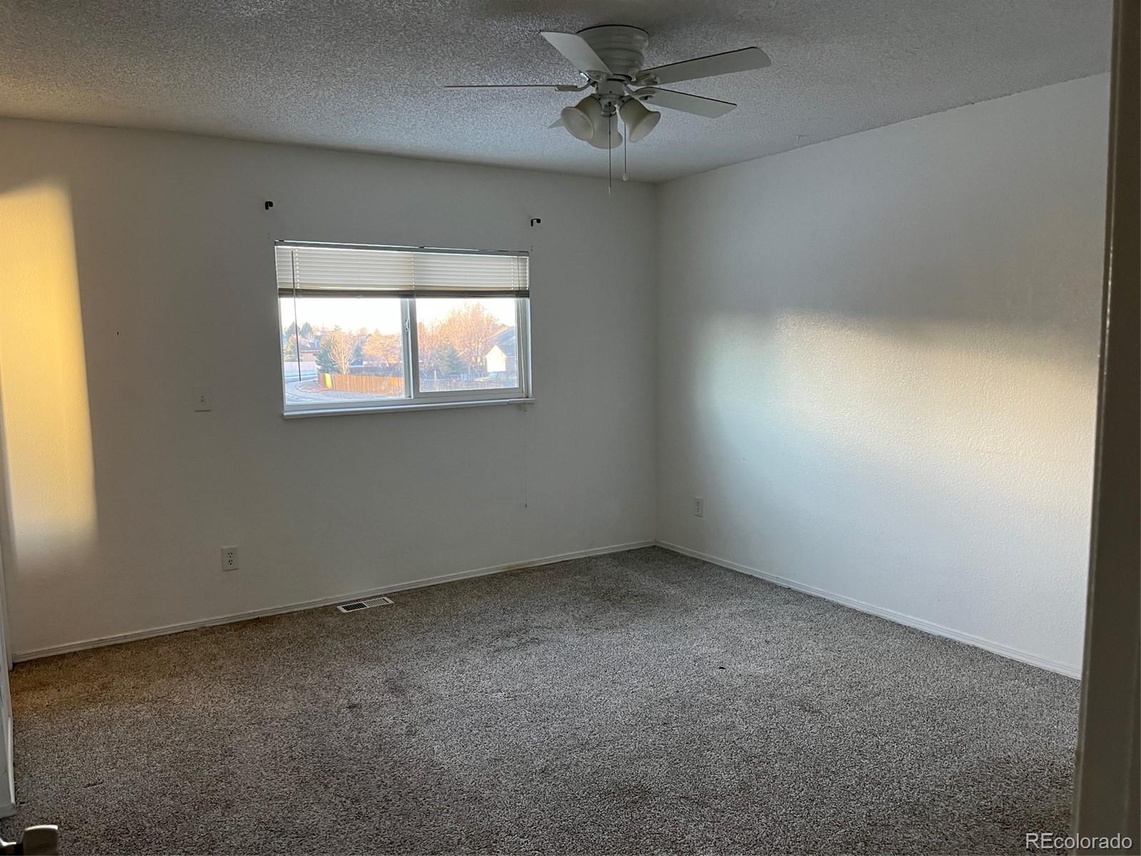 5901 S Perth Street, Centennial, CO 80015, 4 Bedrooms Bedrooms, ,3 BathroomsBathrooms,Residential,For Sale,Perth,REC8930503