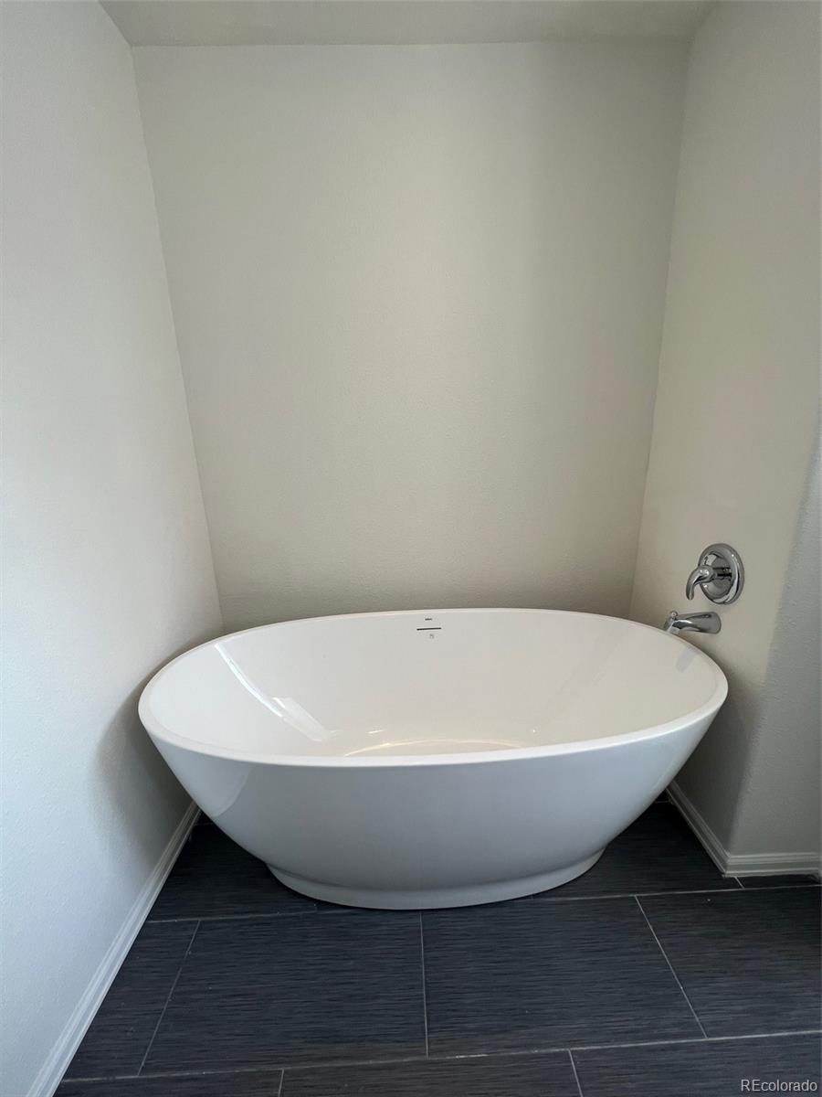 2513 Crystal Street, Aurora, CO 80014, 4 Bedrooms Bedrooms, ,2 BathroomsBathrooms,Residential,For Sale,Crystal,REC7893995