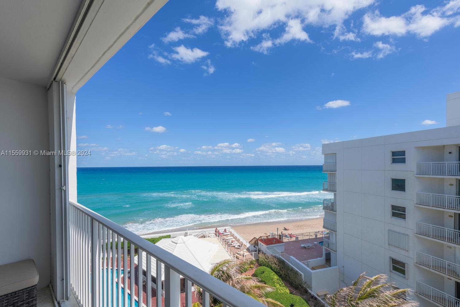 3590 Ocean Blvd #707, South Palm Beach, FL 33480, 2 Bedrooms Bedrooms, ,2 BathroomsBathrooms,Residential,For Sale,Ocean Blvd,A11559931