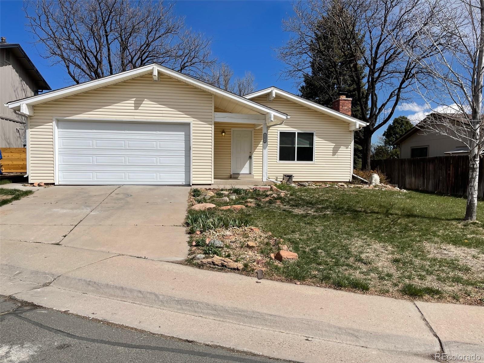 15829 E Mansfield Avenue, Aurora, CO 80013, 3 Bedrooms Bedrooms, ,2 BathroomsBathrooms,Residential,For Sale,Mansfield,REC1864072