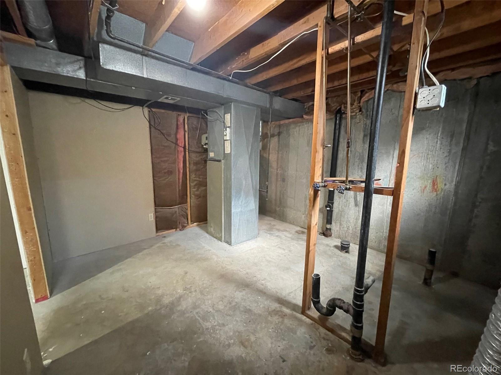 15829 E Mansfield Avenue, Aurora, CO 80013, 3 Bedrooms Bedrooms, ,2 BathroomsBathrooms,Residential,For Sale,Mansfield,REC1864072