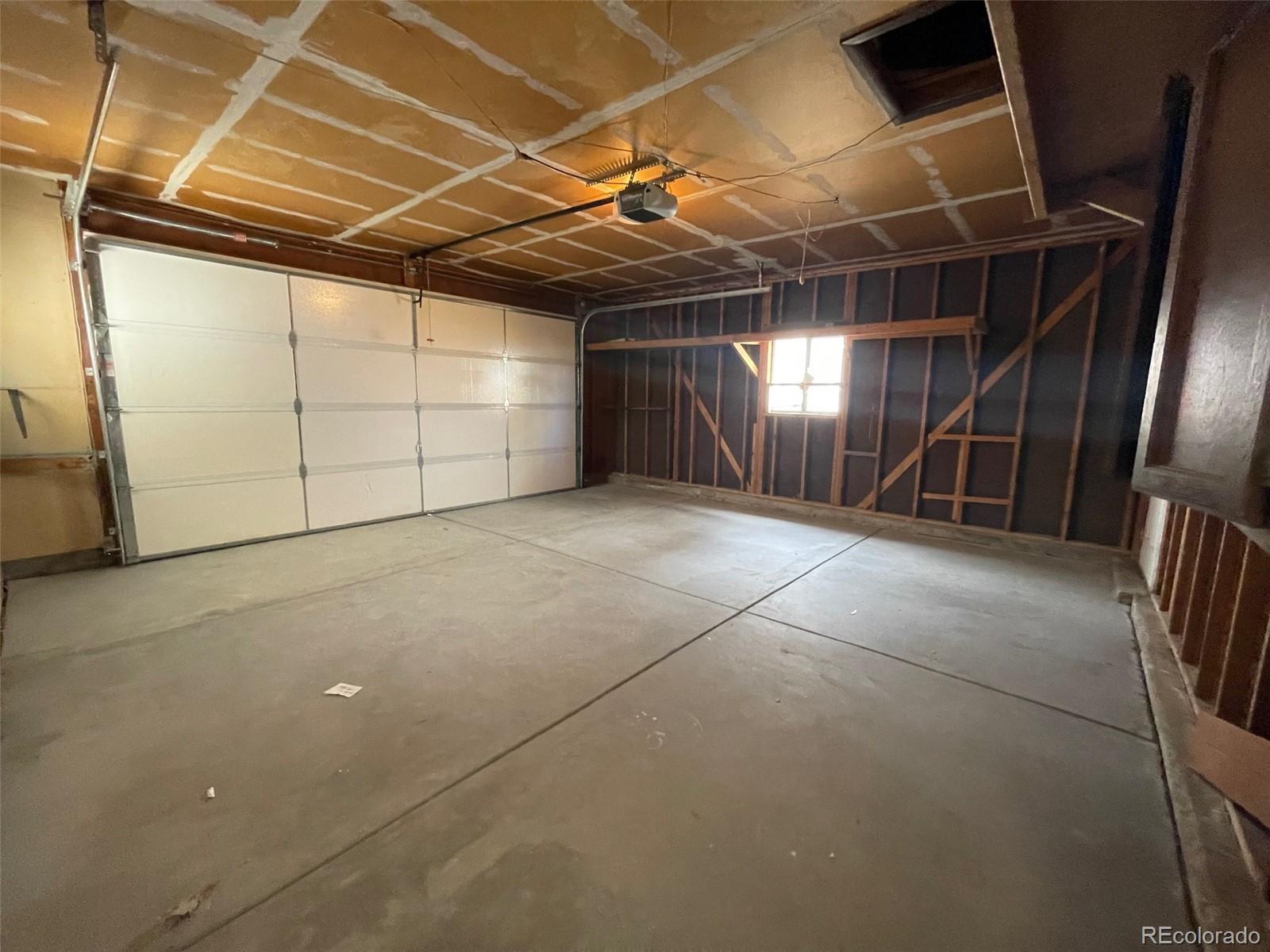 15829 E Mansfield Avenue, Aurora, CO 80013, 3 Bedrooms Bedrooms, ,2 BathroomsBathrooms,Residential,For Sale,Mansfield,REC1864072