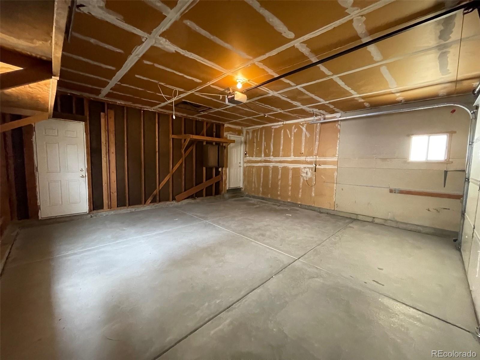 15829 E Mansfield Avenue, Aurora, CO 80013, 3 Bedrooms Bedrooms, ,2 BathroomsBathrooms,Residential,For Sale,Mansfield,REC1864072