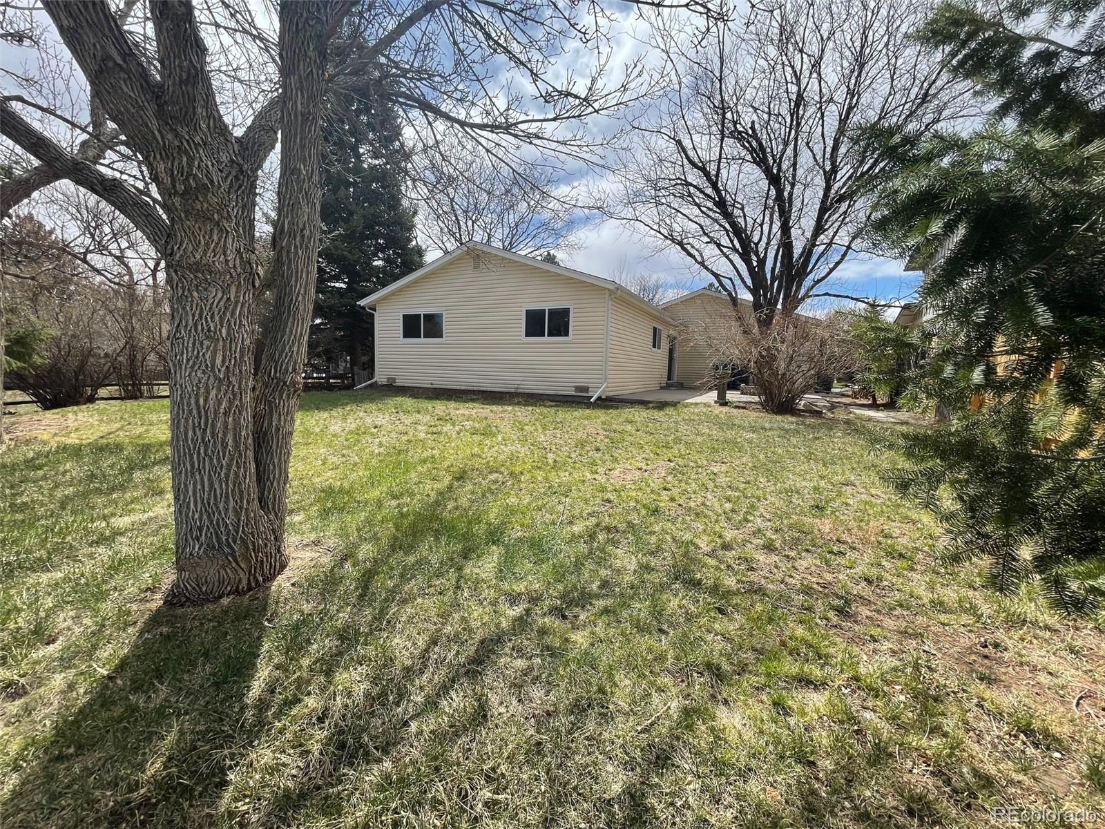15829 E Mansfield Avenue, Aurora, CO 80013, 3 Bedrooms Bedrooms, ,2 BathroomsBathrooms,Residential,For Sale,Mansfield,REC1864072