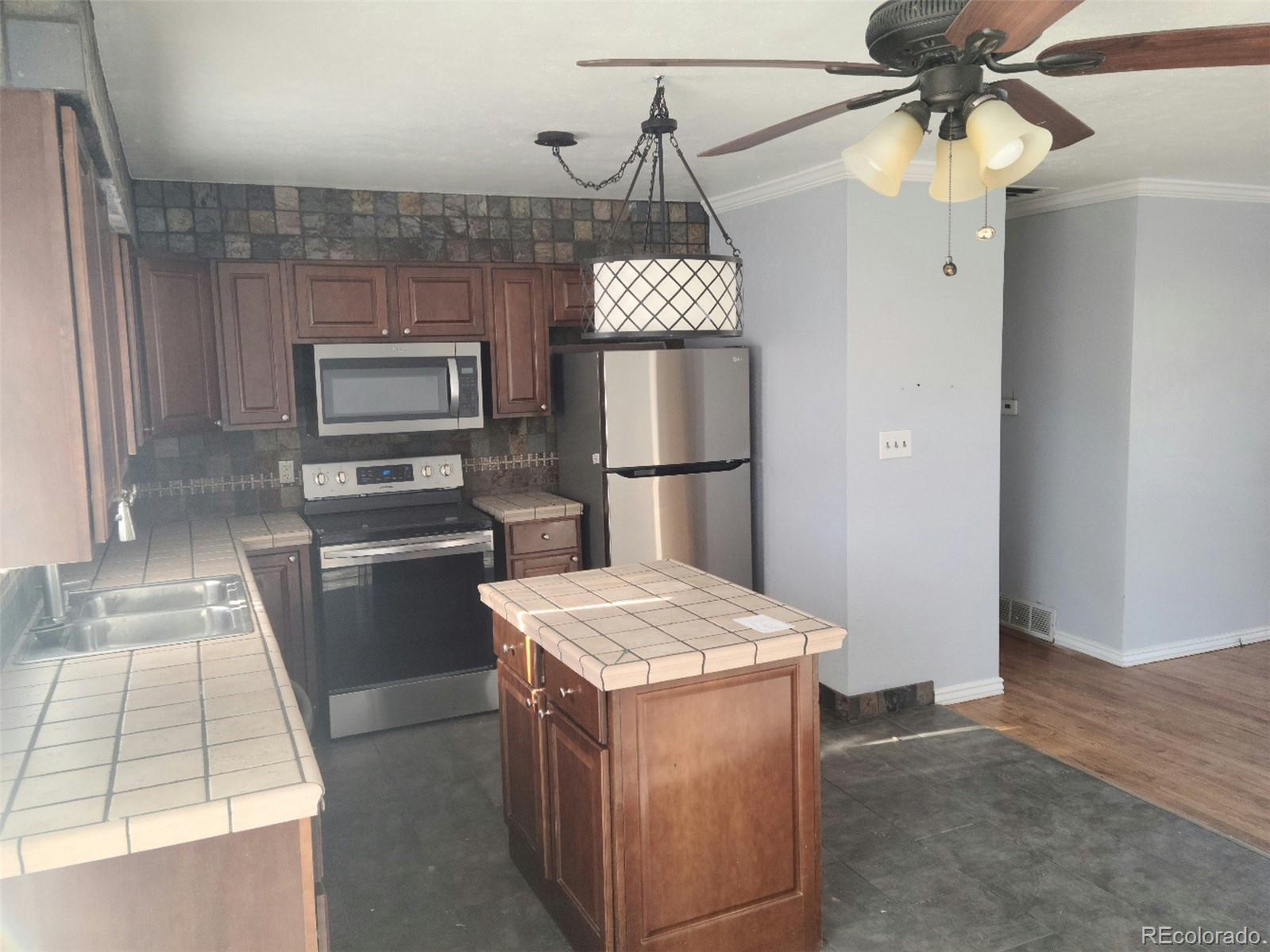 3400 Mowry Place, Westminster, CO 80031, 4 Bedrooms Bedrooms, ,3 BathroomsBathrooms,Residential,For Sale,Mowry,REC3142965