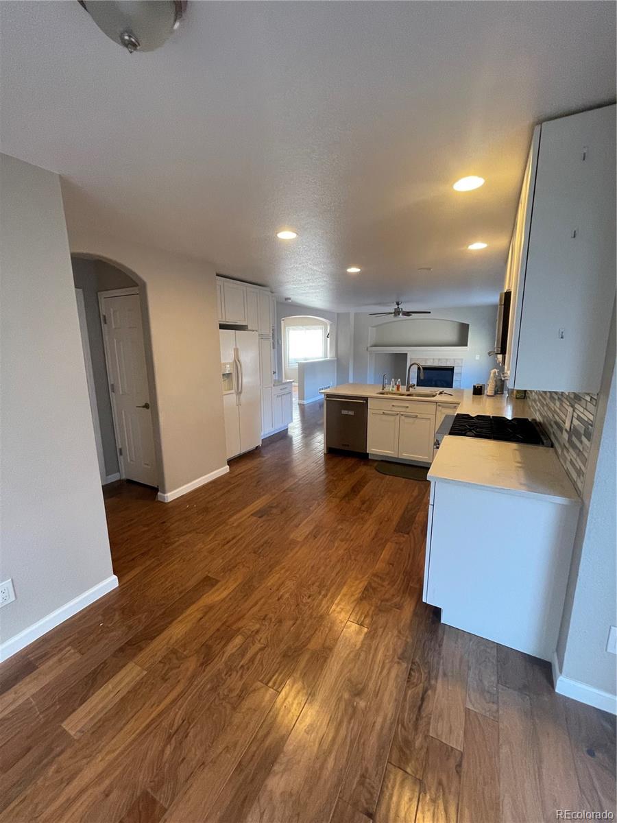 20785 Bellewood Place, Aurora, CO 80015, 5 Bedrooms Bedrooms, ,4 BathroomsBathrooms,Residential,For Sale,Bellewood,REC9498834