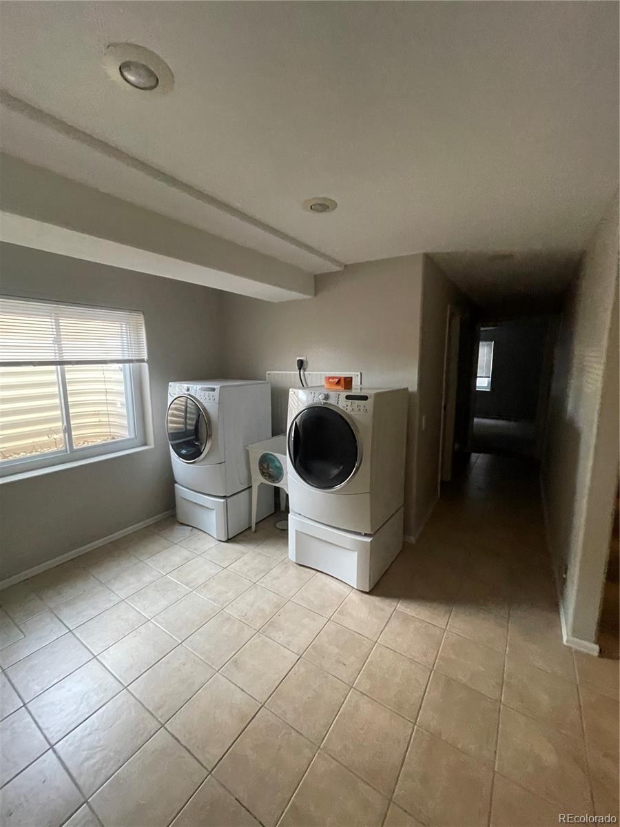 20785 Bellewood Place, Aurora, CO 80015, 5 Bedrooms Bedrooms, ,4 BathroomsBathrooms,Residential,For Sale,Bellewood,REC9498834