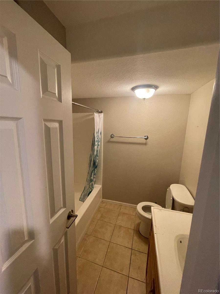 20785 Bellewood Place, Aurora, CO 80015, 5 Bedrooms Bedrooms, ,4 BathroomsBathrooms,Residential,For Sale,Bellewood,REC9498834