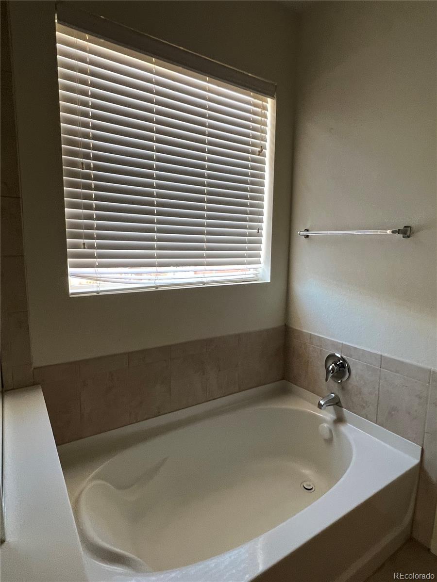 25858 E Bayaud Avenue, Aurora, CO 80018, 4 Bedrooms Bedrooms, ,3 BathroomsBathrooms,Residential,For Sale,Bayaud,REC7993082