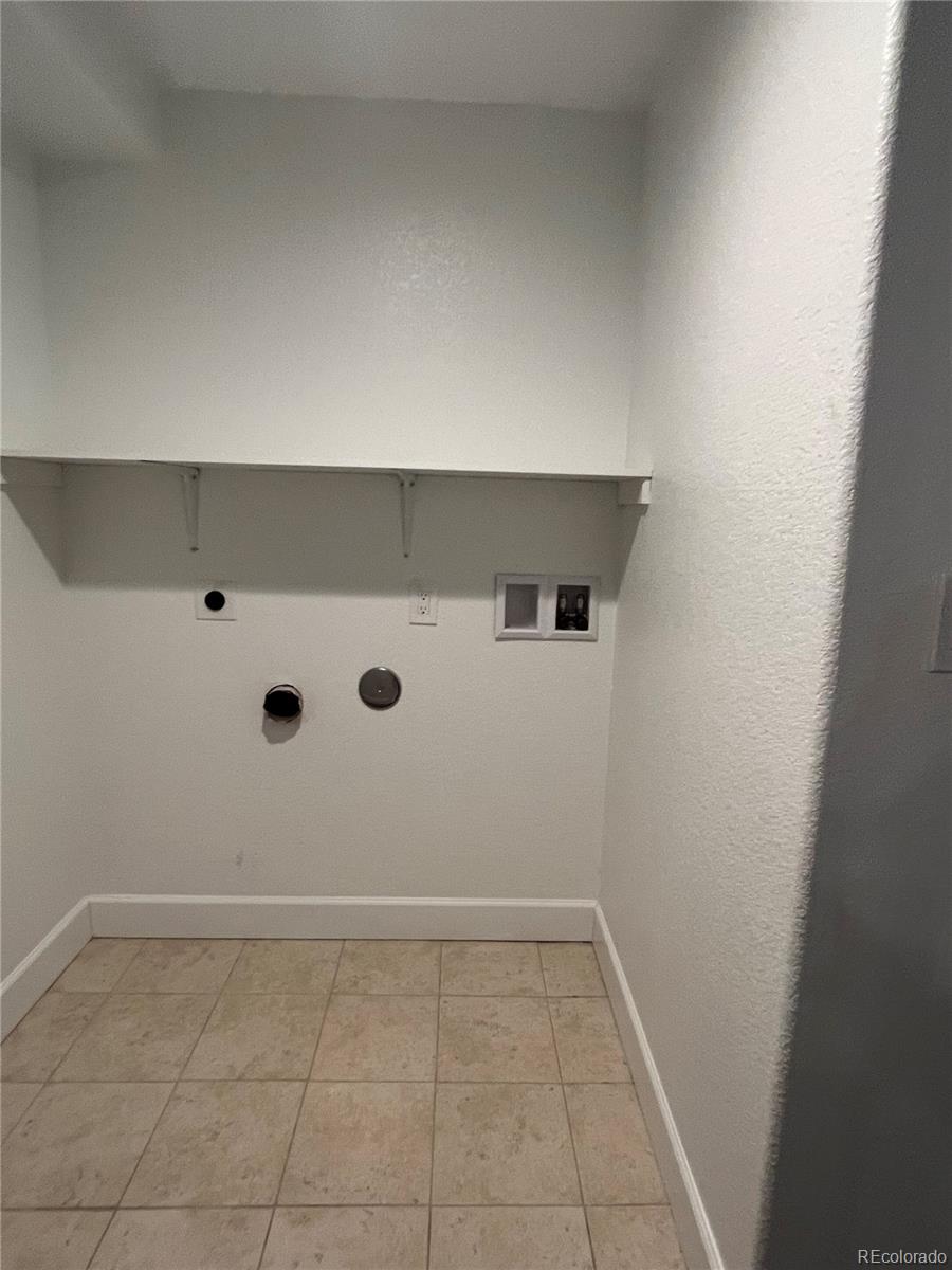 25858 E Bayaud Avenue, Aurora, CO 80018, 4 Bedrooms Bedrooms, ,3 BathroomsBathrooms,Residential,For Sale,Bayaud,REC7993082