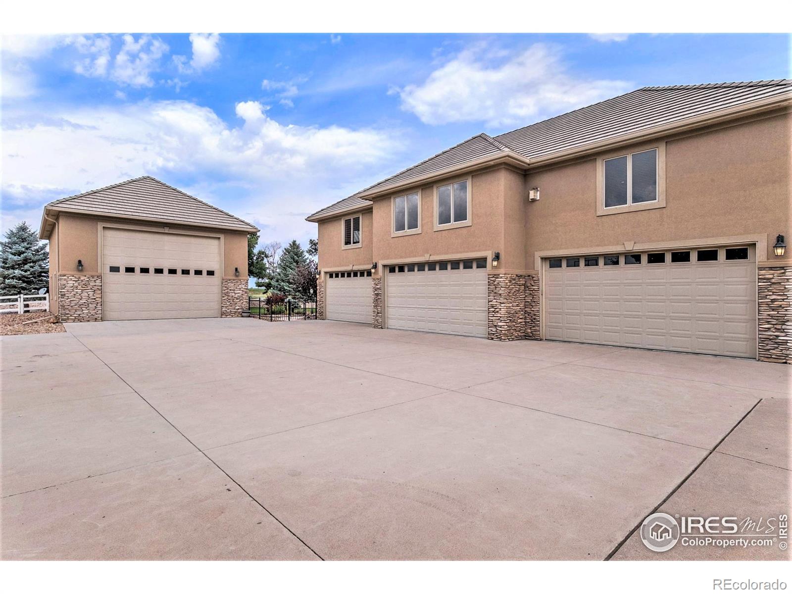 1496 Eagle Court, Windsor, CO 80550, 6 Bedrooms Bedrooms, ,8 BathroomsBathrooms,Residential,For Sale,Eagle,RECIR994267