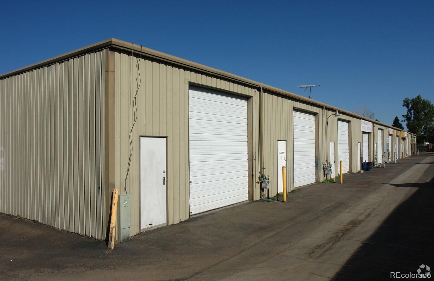 538 Olathe Street #H and J, Aurora, CO 80011, ,Commercial,For Sale,Woodford 3 Office Warehouse,Olathe,REC1611228