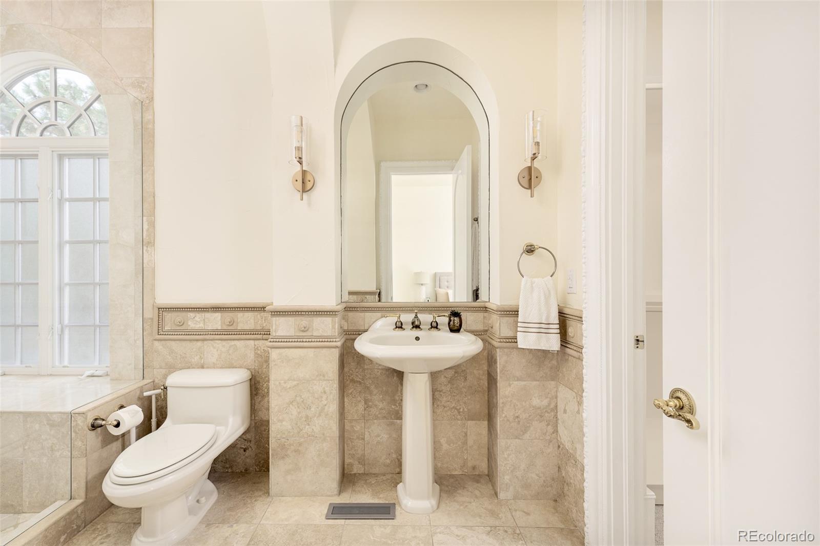 6729 Bear Point Trail, Golden, CO 80403, 6 Bedrooms Bedrooms, ,8 BathroomsBathrooms,Residential,For Sale,Bear Point,REC9131291