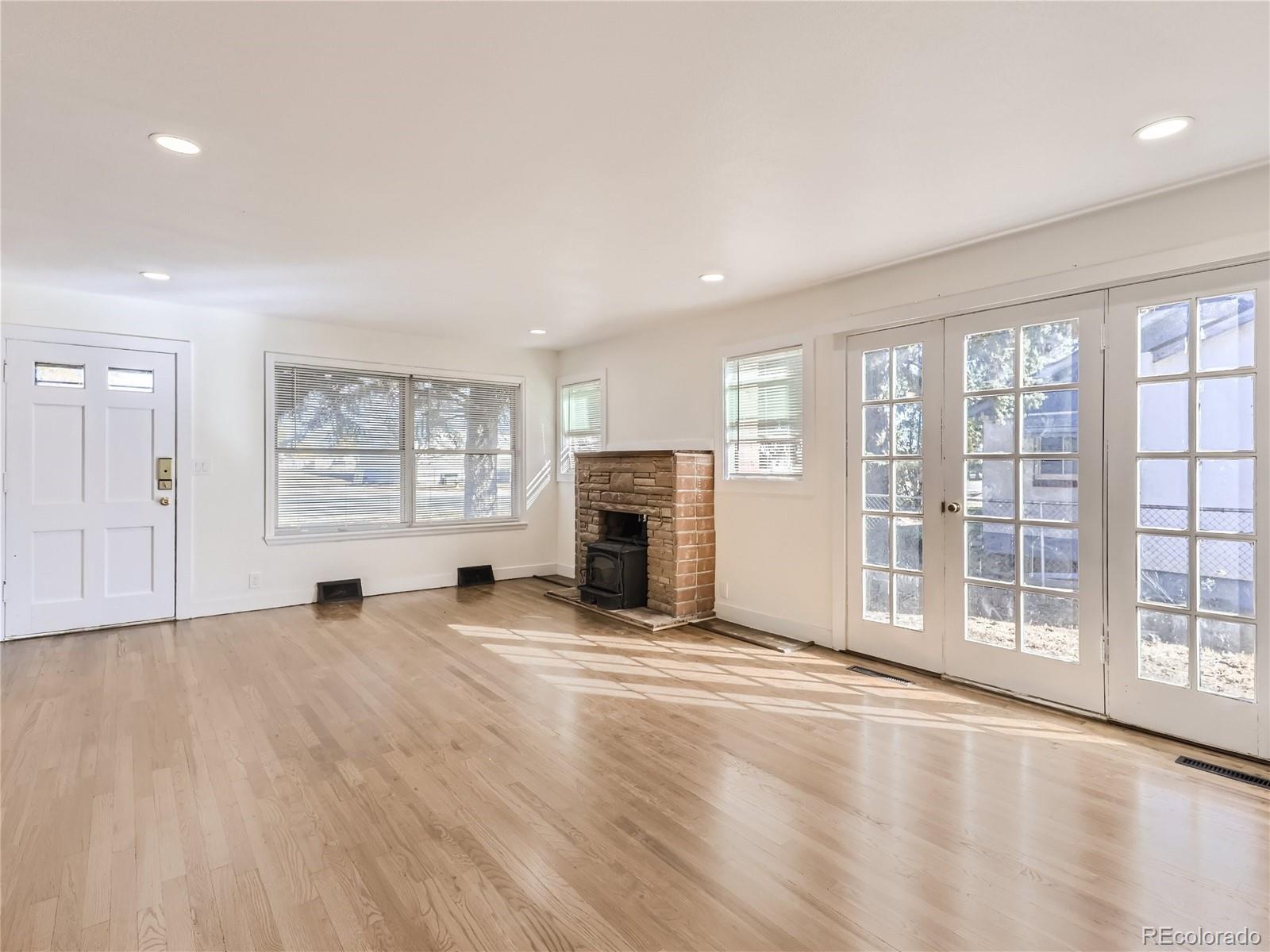 15330 W 44th Avenue, Golden, CO 80403, 4 Bedrooms Bedrooms, ,2 BathroomsBathrooms,Residential,For Sale,44th,REC4385676