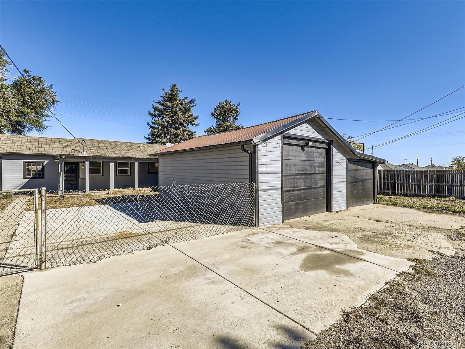 15330 W 44th Avenue, Golden, CO 80403, 4 Bedrooms Bedrooms, ,2 BathroomsBathrooms,Residential,For Sale,44th,REC4385676