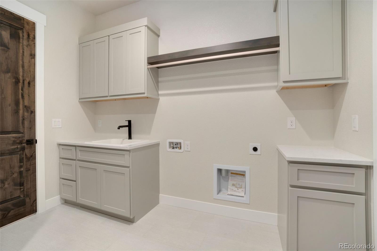 Restricted Address, Aurora, CO 80019, 5 Bedrooms Bedrooms, ,4 BathroomsBathrooms,Residential,For Sale,36th,REC8254352