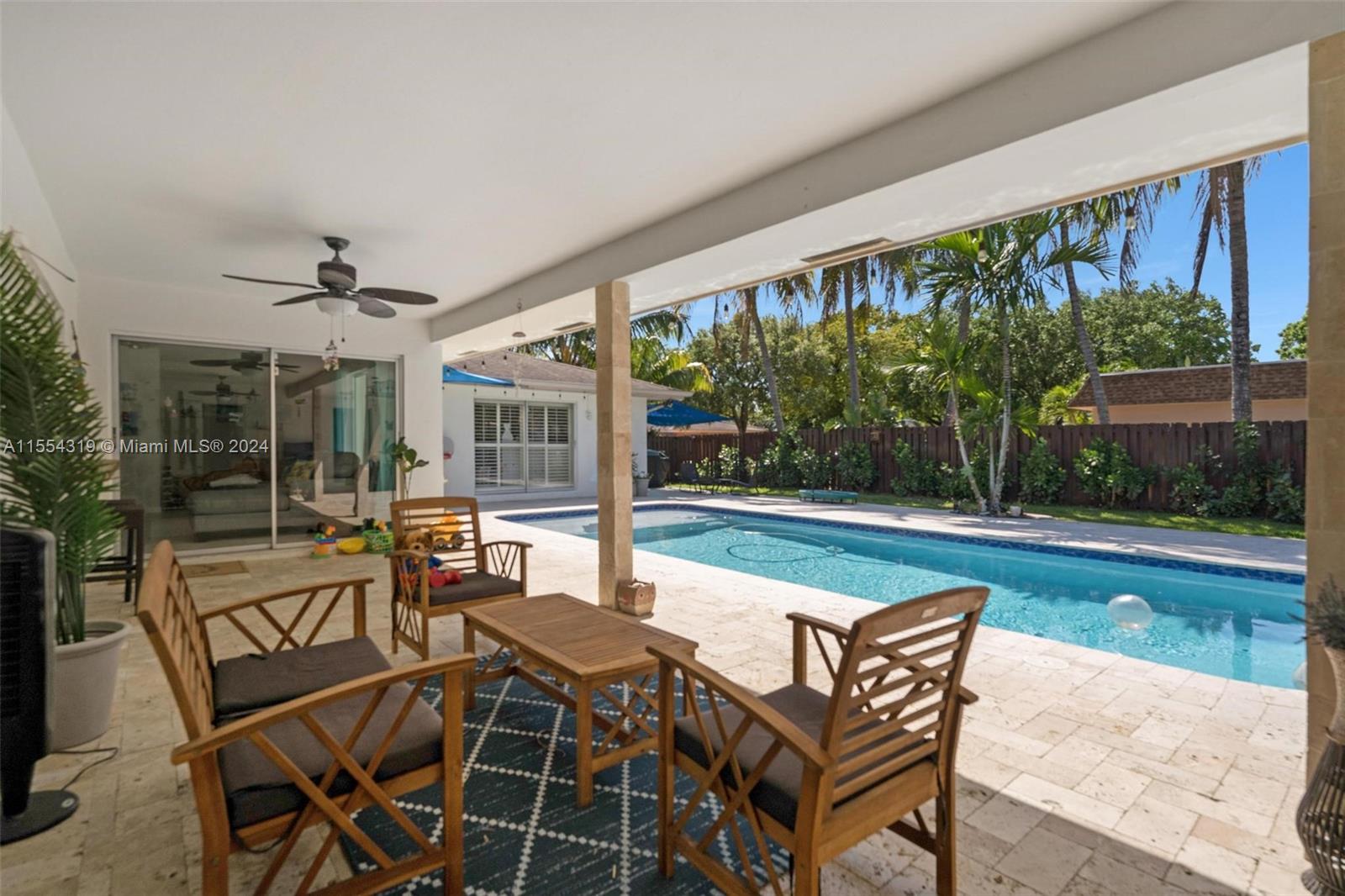 Travetine deck and columns completed in 2018.