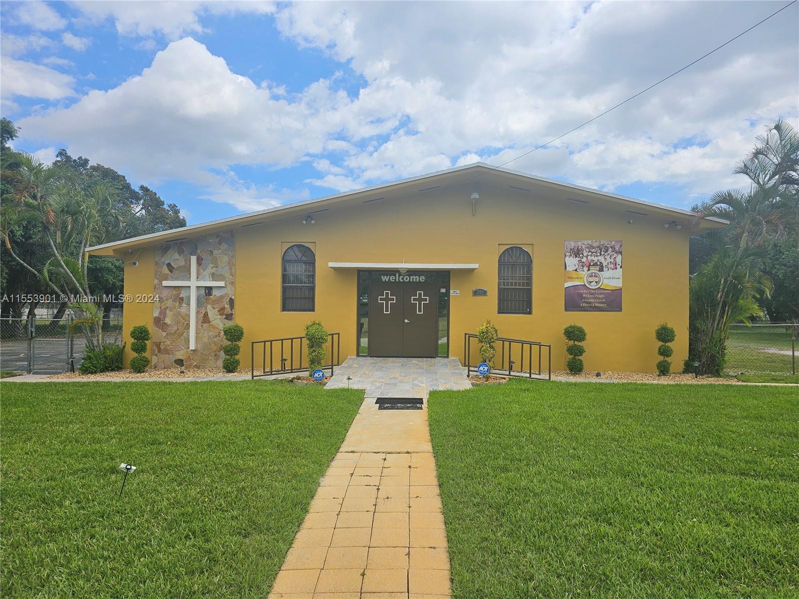 17001 NW 20th Ave, Miami Gardens, FL 33056, ,Commercial Lease,For Sale,HOLY FAITH MISSIONARY BAPTIST,20th Ave,A11553901