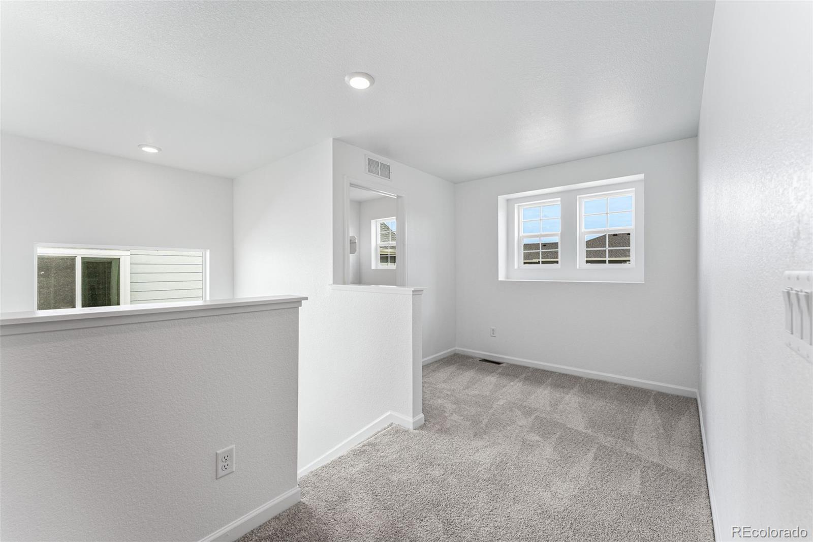 17607 Lobo Lane, Parker, CO 80134, 3 Bedrooms Bedrooms, ,3 BathroomsBathrooms,Residential,For Sale,Town Collection,Lobo,REC8922761