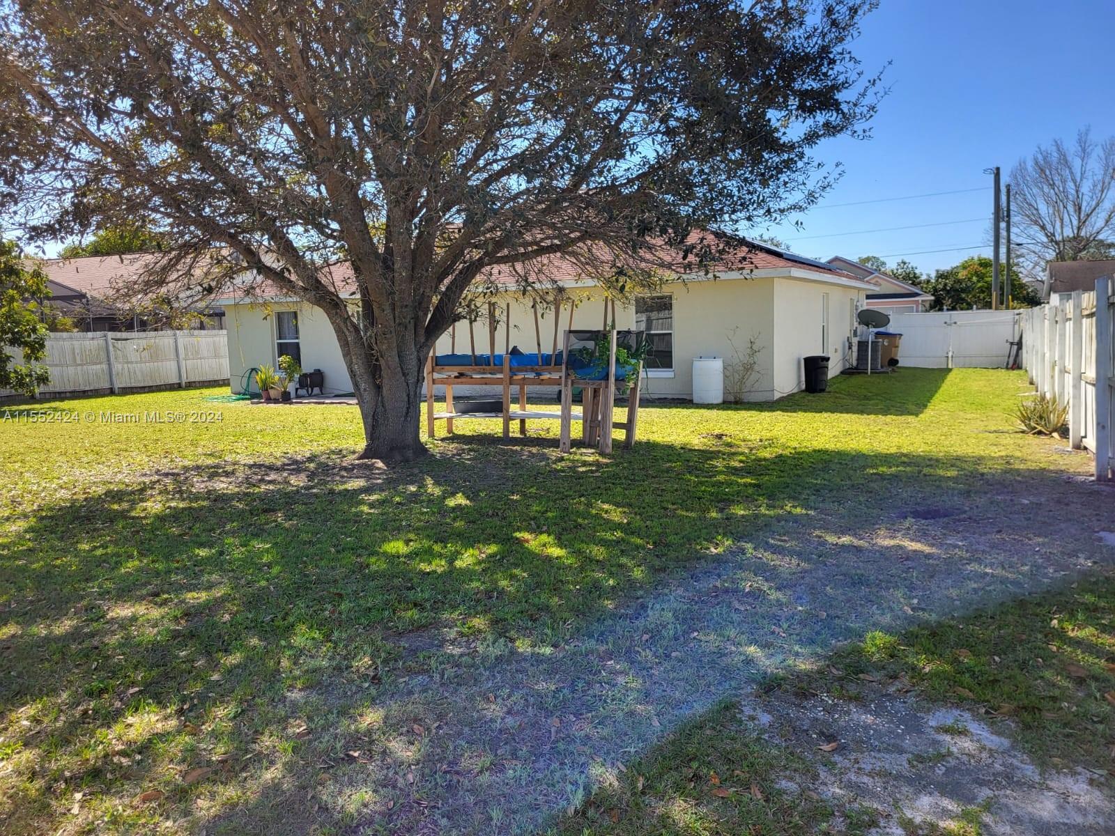 703 Leonardo Ct, Kissimmee, FL 34758, 3 Bedrooms Bedrooms, ,2 BathroomsBathrooms,Residential,For Sale,Leonardo Ct,A11552424