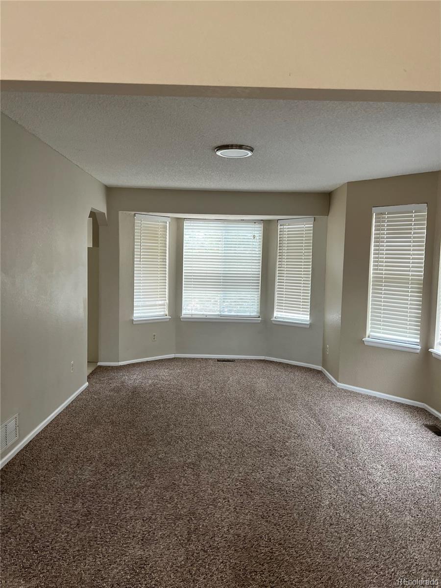 3677 S Uravan Street, Aurora, CO 80013, 3 Bedrooms Bedrooms, ,3 BathroomsBathrooms,Residential,For Sale,Uravan,REC6068497