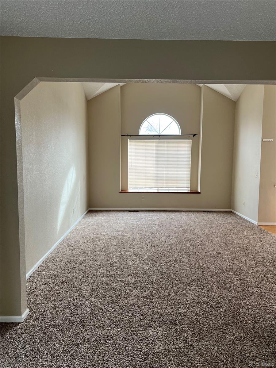 3677 S Uravan Street, Aurora, CO 80013, 3 Bedrooms Bedrooms, ,3 BathroomsBathrooms,Residential,For Sale,Uravan,REC6068497