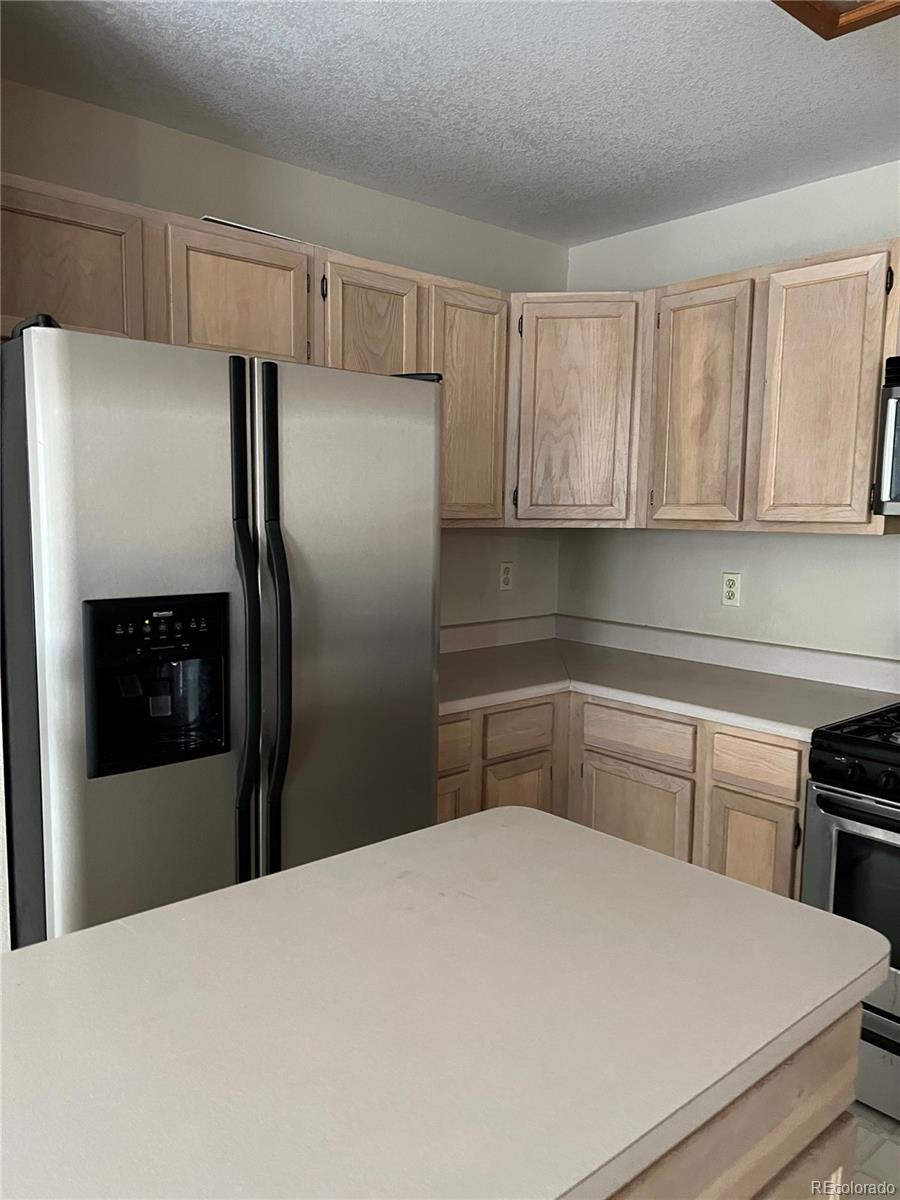 3677 S Uravan Street, Aurora, CO 80013, 3 Bedrooms Bedrooms, ,3 BathroomsBathrooms,Residential,For Sale,Uravan,REC6068497