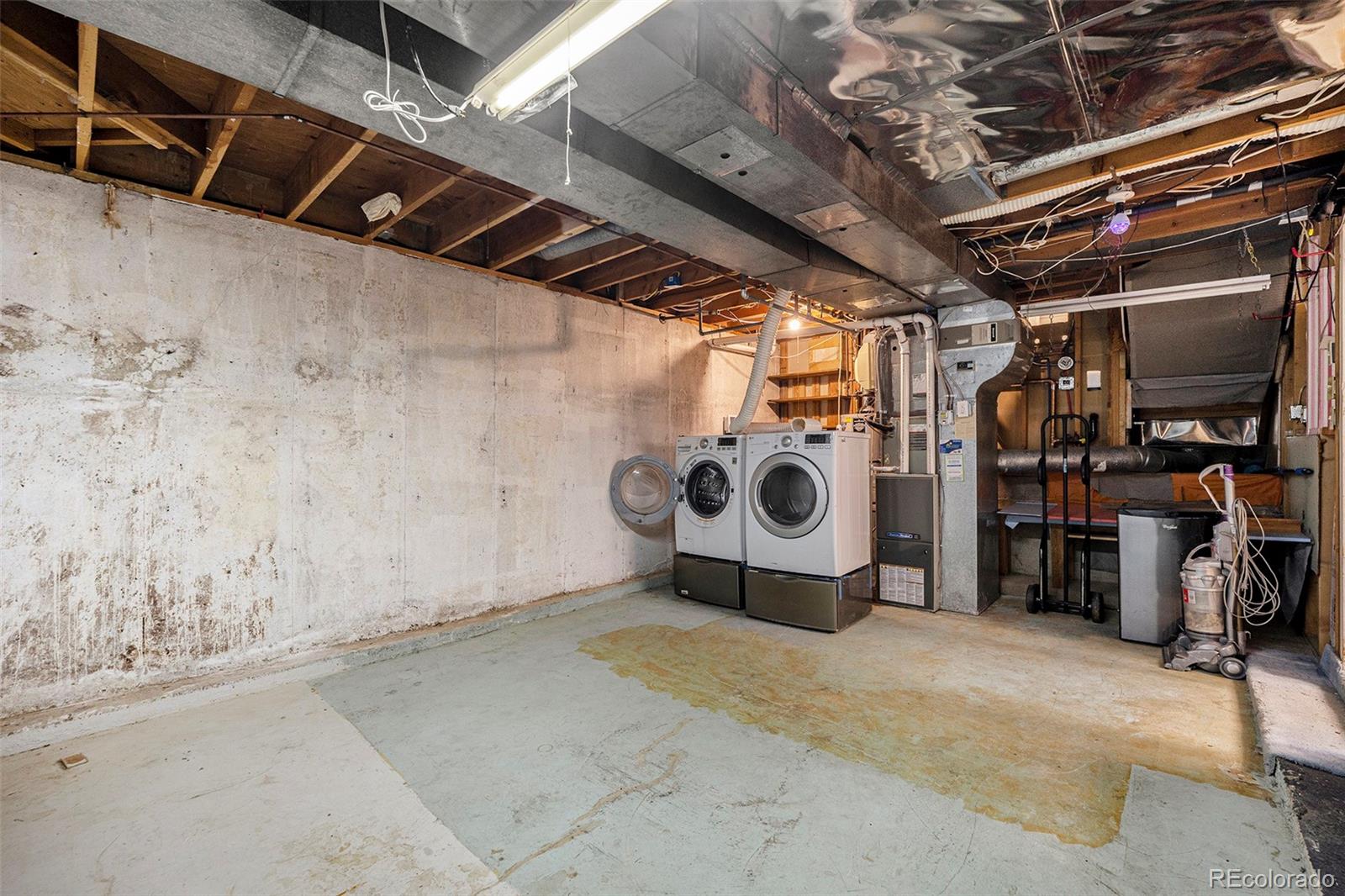 55 S Flower Street, Lakewood, CO 80226, 4 Bedrooms Bedrooms, ,3 BathroomsBathrooms,Residential,For Sale,Flower,REC6465111