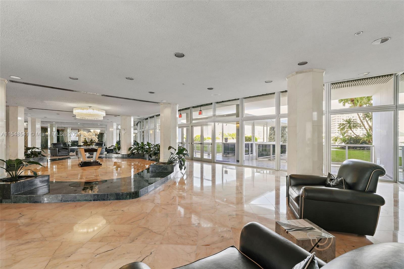 King Cole Lobby
