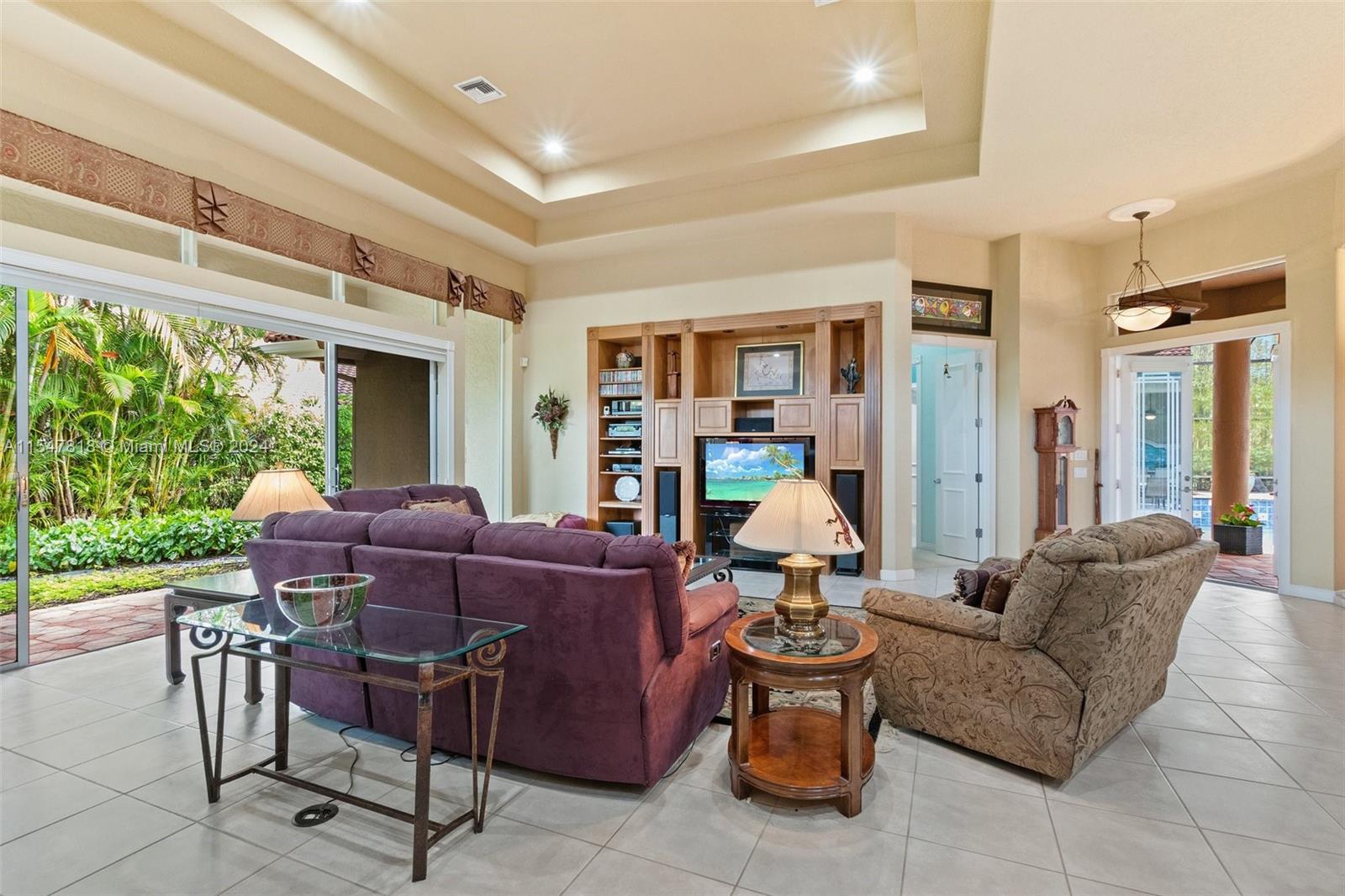 Wet bar