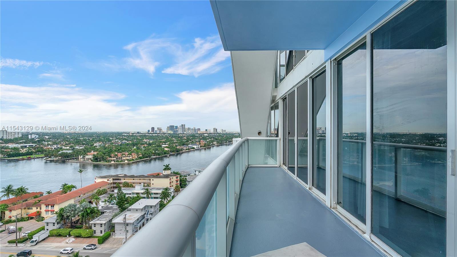 Balcony Intercoastal View