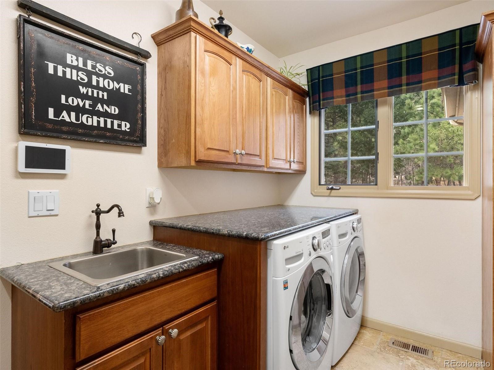 583 Silver Oak Grove, Colorado Springs, CO 80906, 6 Bedrooms Bedrooms, ,5 BathroomsBathrooms,Residential,For Sale,Silver Oak,REC5427832