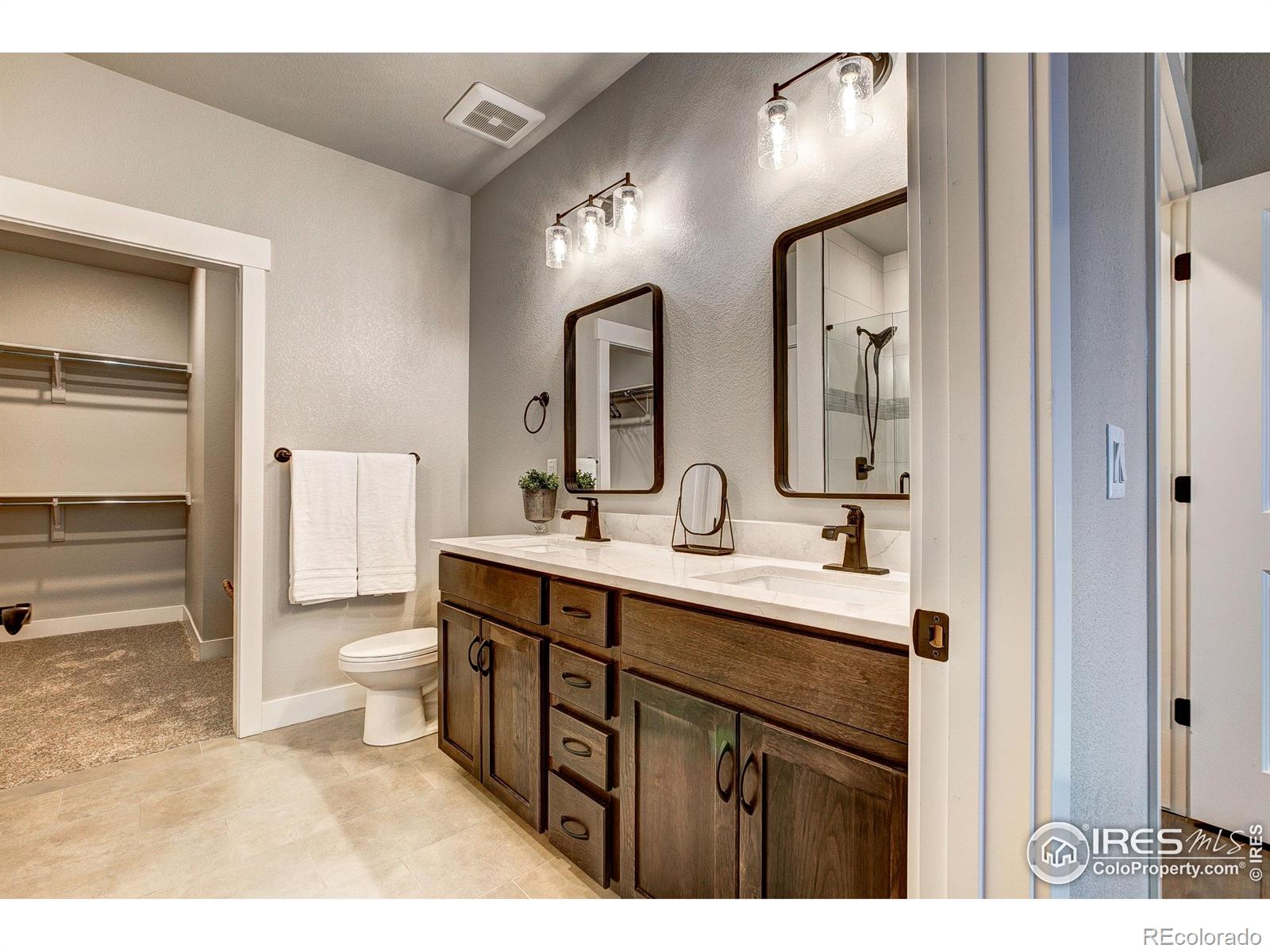 235 High Point Drive #104, Longmont, CO 80504, 3 Bedrooms Bedrooms, ,2 BathroomsBathrooms,Residential,For Sale,High Point,RECIR1005548