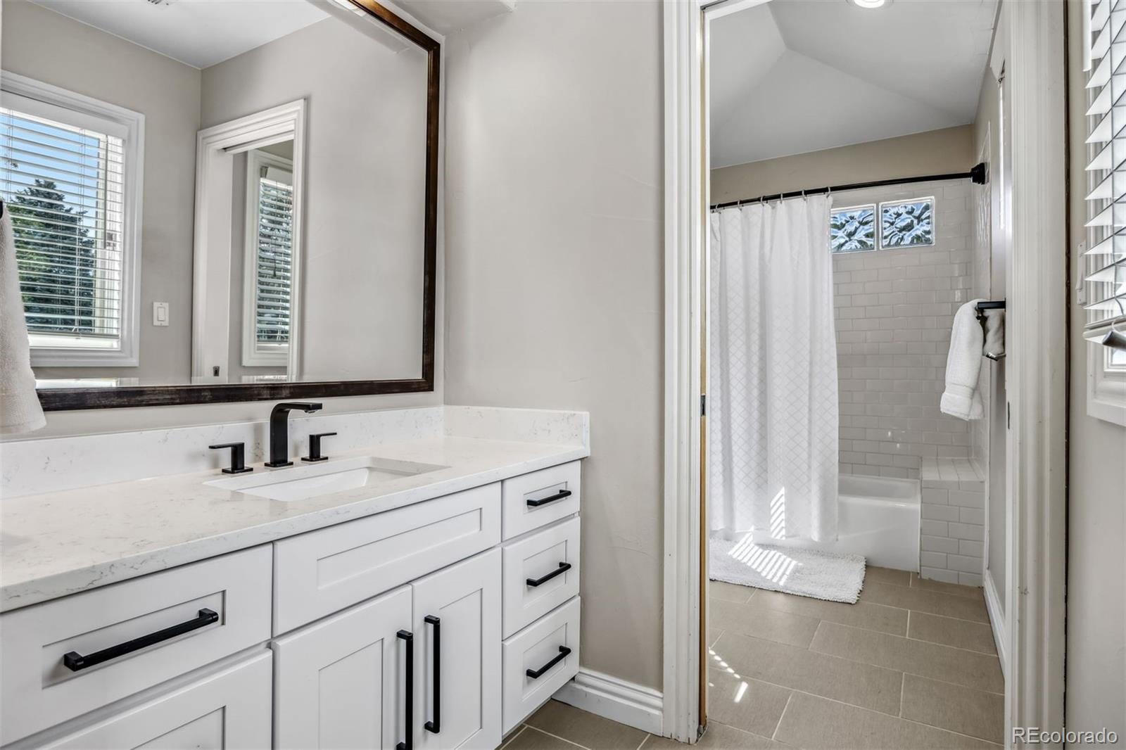 4915 S Vine Street, Cherry Hills Village, CO 80113, 5 Bedrooms Bedrooms, ,6 BathroomsBathrooms,Residential,For Sale,Vine,REC7640910