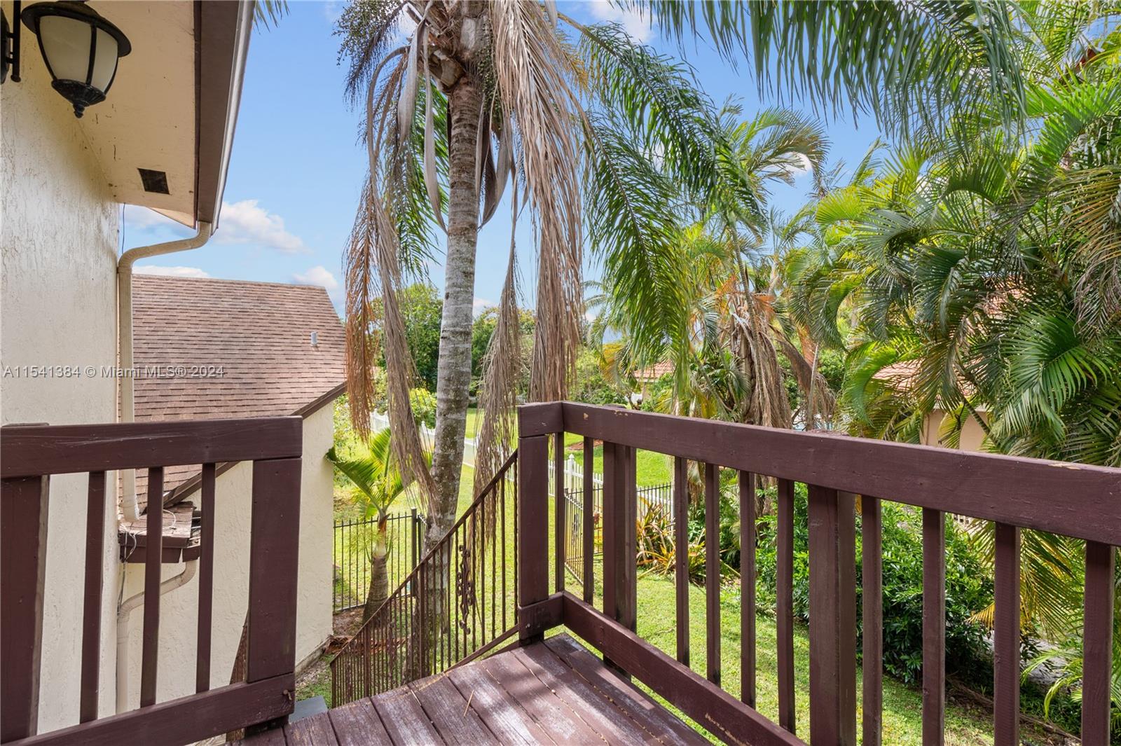 Deck with staircase to 1st level.