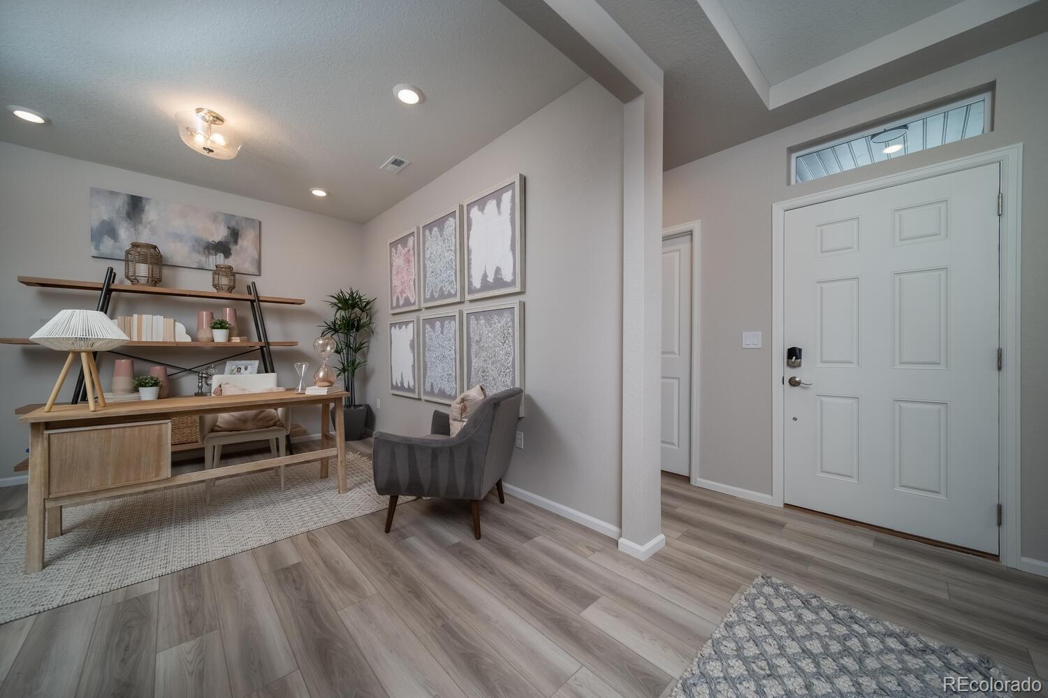 5136 N Quemoy Court, Aurora, CO 80019, 2 Bedrooms Bedrooms, ,2 BathroomsBathrooms,Residential,For Sale,Quemoy,REC9394244