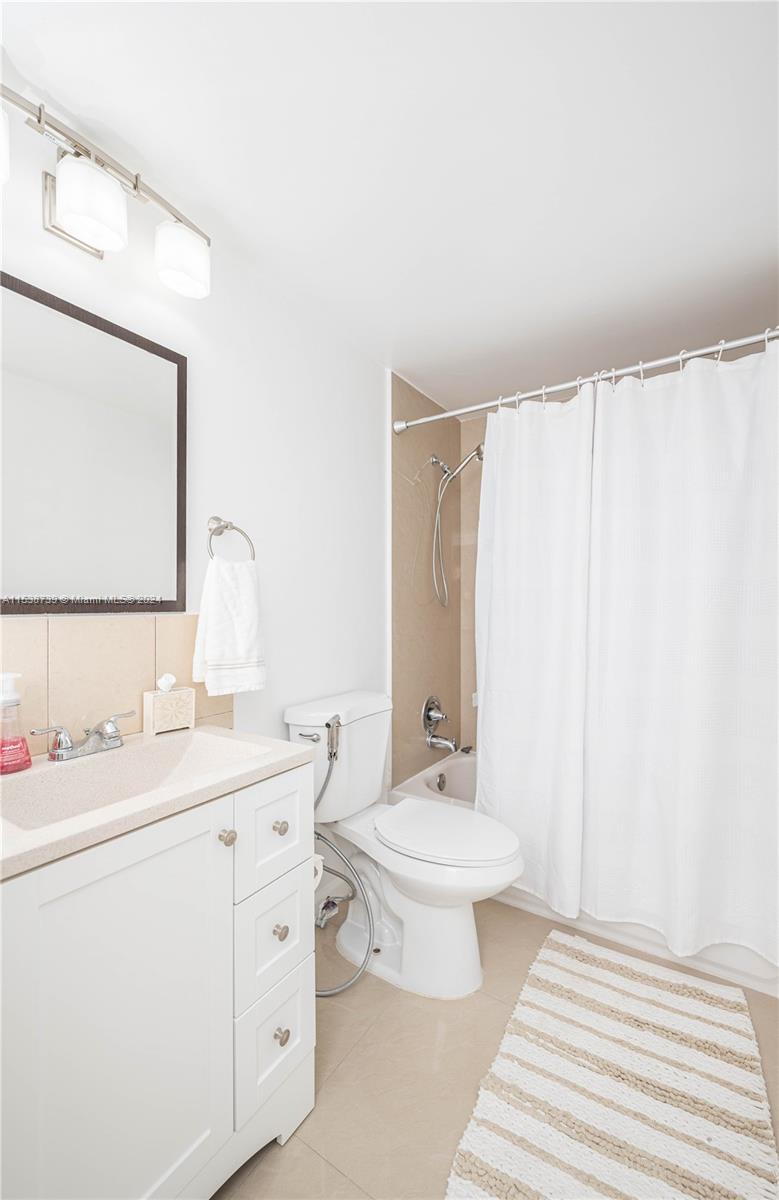 2nd Bathroom