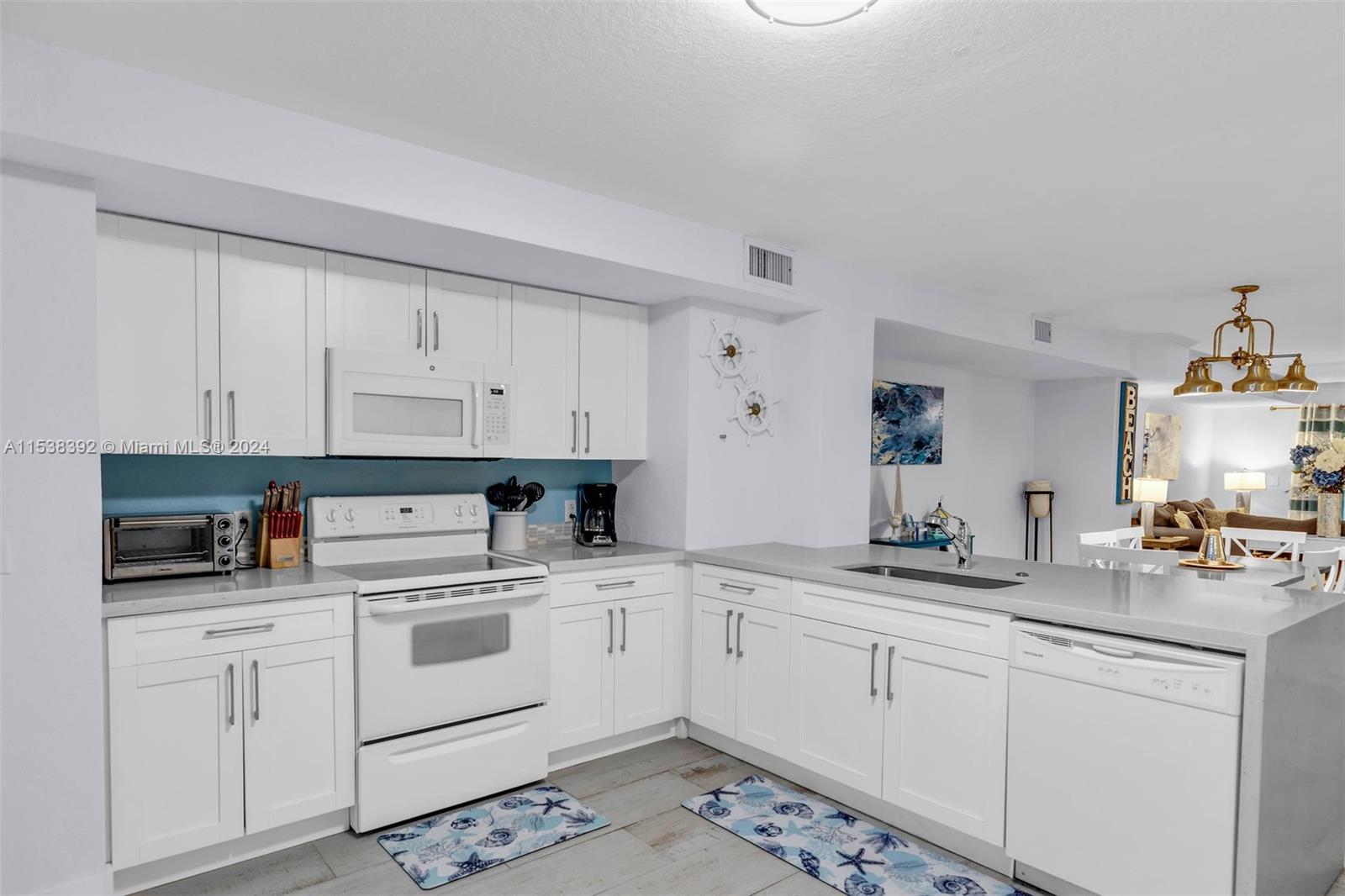 Fully remodeled kitchen
