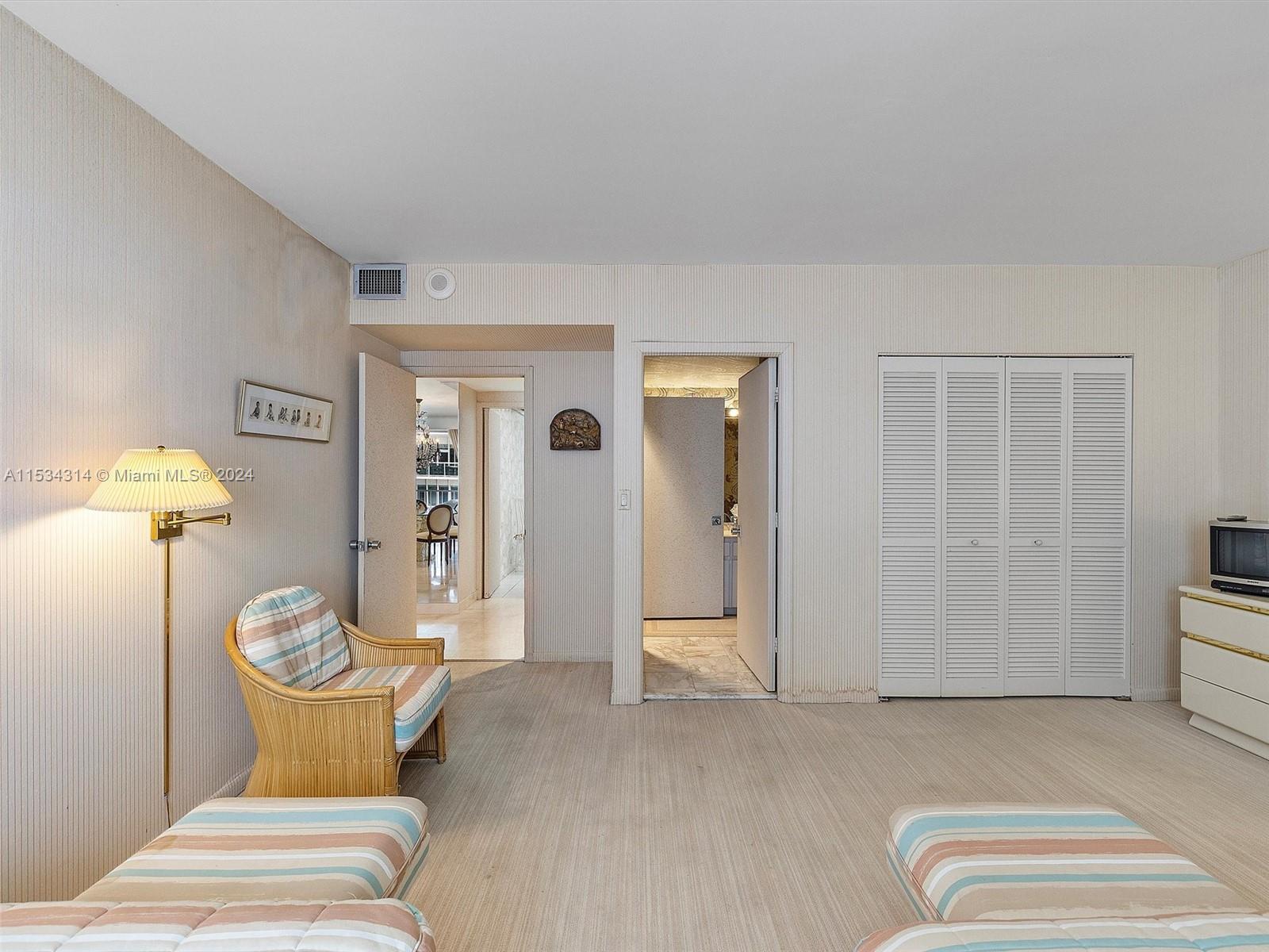 Spacious Guest bedroom