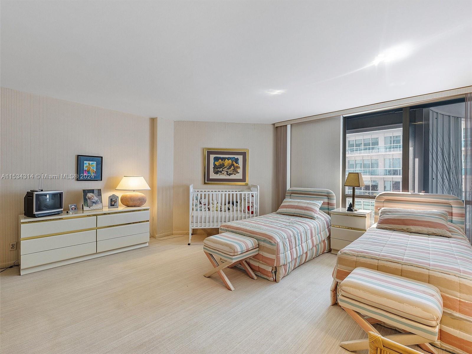 Guest bedroom