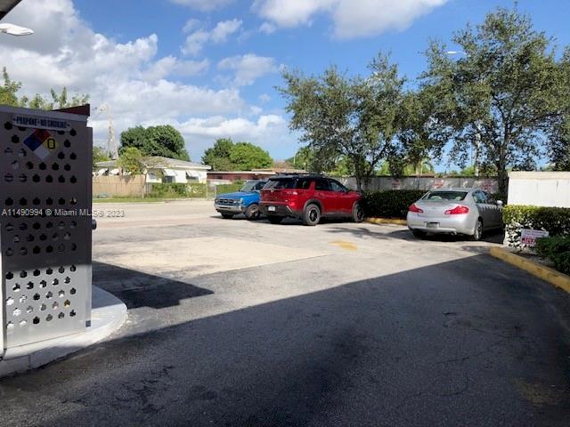 Capacity 4 Cars (Rear of building)