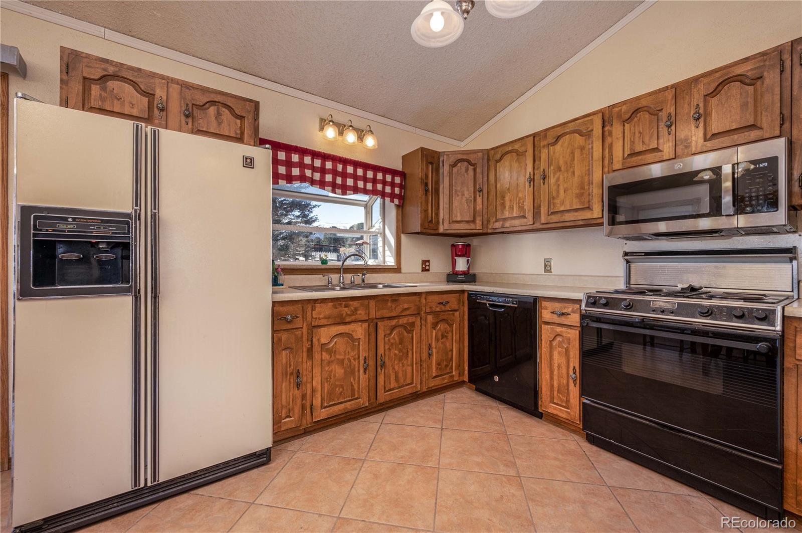 13440 County Road 45, Coaldale, CO 81222, 4 Bedrooms Bedrooms, ,3 BathroomsBathrooms,Residential,For Sale,County Road 45,REC1752573