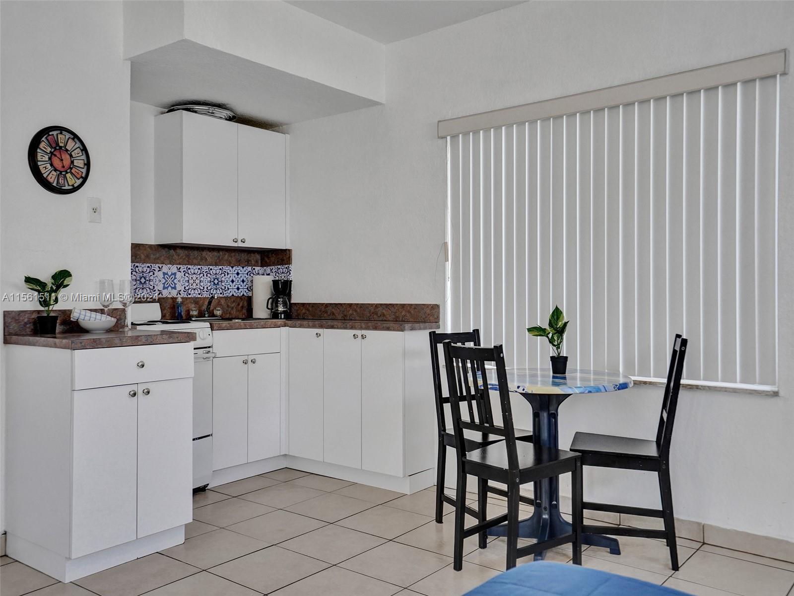 Studio Kitchen/ Dining